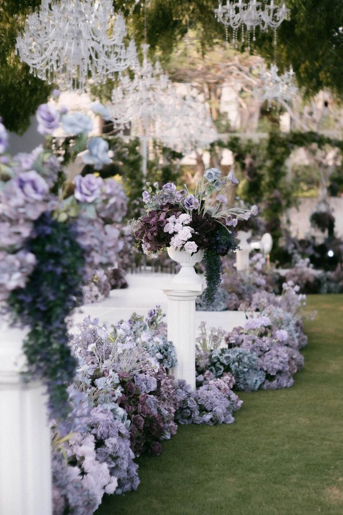 Jerry & Sinta Wedding Decoration at Ritz Carlton Bali by Valentine Wedding Decoration - 026 Jerry & Sinta Wedding Decoration at Ritz Carlton Bali by Valentine Wedding Decoration - 026