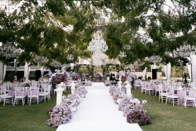 Jerry & Sinta Wedding Decoration at Ritz Carlton Bali by Valentine Wedding Decoration - 042 Jerry & Sinta Wedding Decoration at Ritz Carlton Bali by Valentine Wedding Decoration - 042