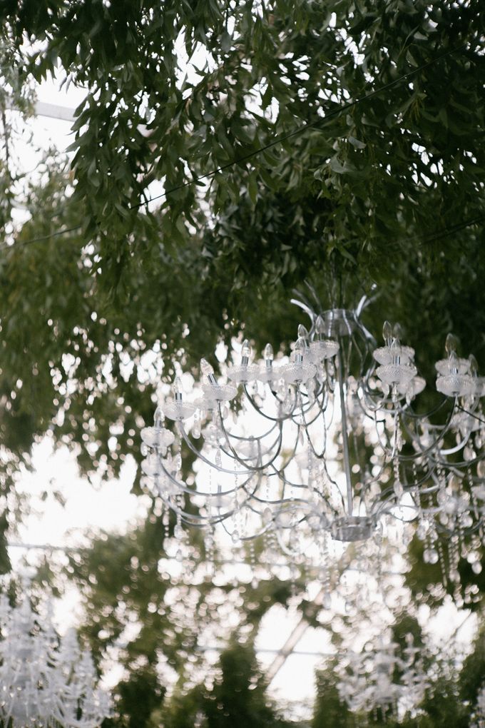 Jerry & Sinta Wedding Decoration at Ritz Carlton Bali by Infinity Wedding Planner - 040