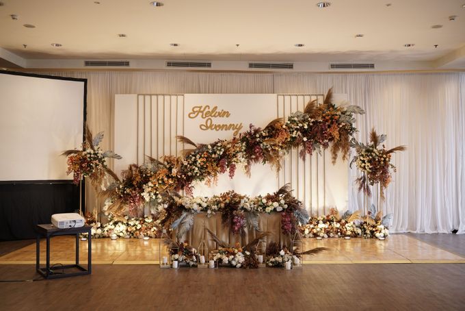 Kelvin & Ivonny Wedding At GlassHouse Ritz Carlton by Fiori.Co - 001 Kelvin & Ivonny Wedding At GlassHouse Ritz Carlton by Fiori.Co - 001