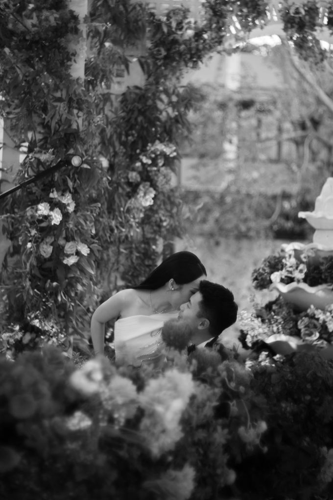 Jerry & Sinta Wedding Decoration at Ritz Carlton Bali by Valentine Wedding Decoration - 044 Jerry & Sinta Wedding Decoration at Ritz Carlton Bali by Valentine Wedding Decoration - 044