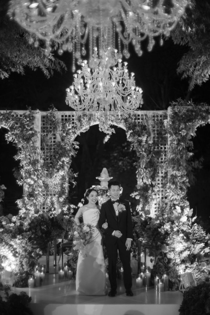 Jerry & Sinta Wedding Decoration at Ritz Carlton Bali by Valentine Wedding Decoration - 045 Jerry & Sinta Wedding Decoration at Ritz Carlton Bali by Valentine Wedding Decoration - 045