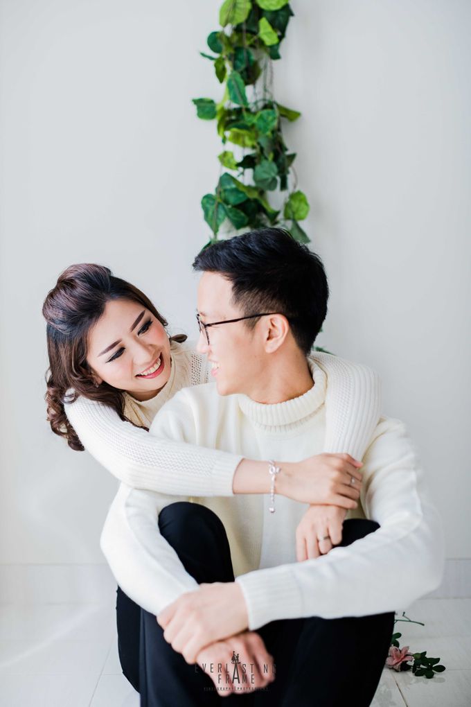 Yulius & Melisa Photo Studio by Everlasting Frame - 008