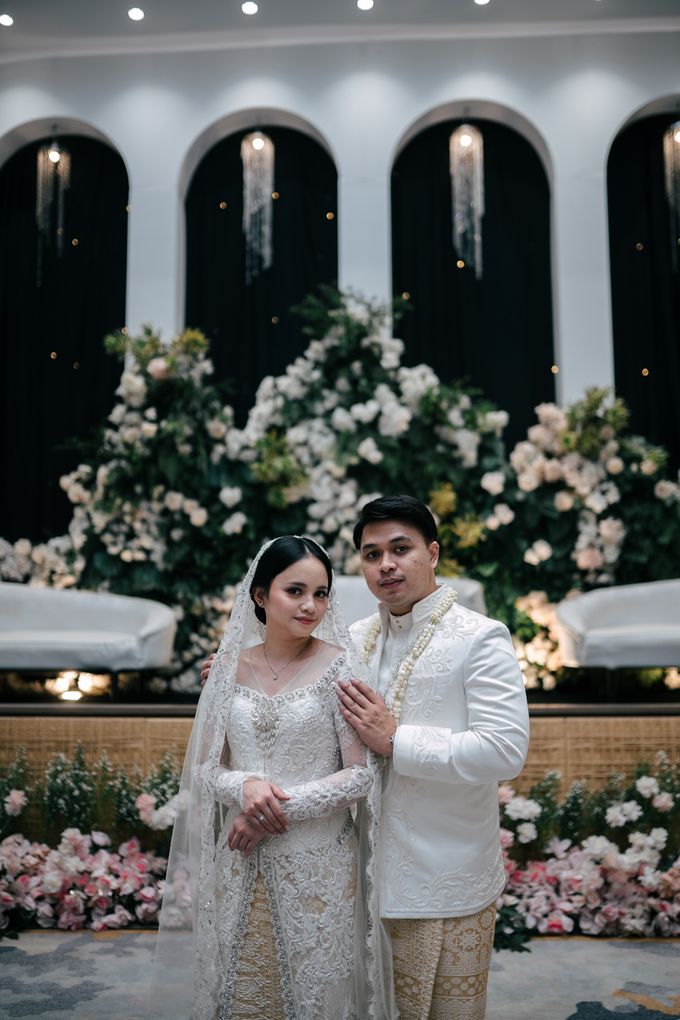 The Wedding of Aldira & Izar by Sky Wedding Entertainment Enterprise & Organizer - 011