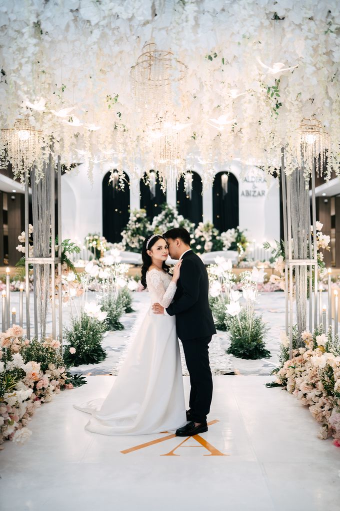 The Wedding of Aldira & Izar by Sky Wedding Entertainment Enterprise & Organizer - 026