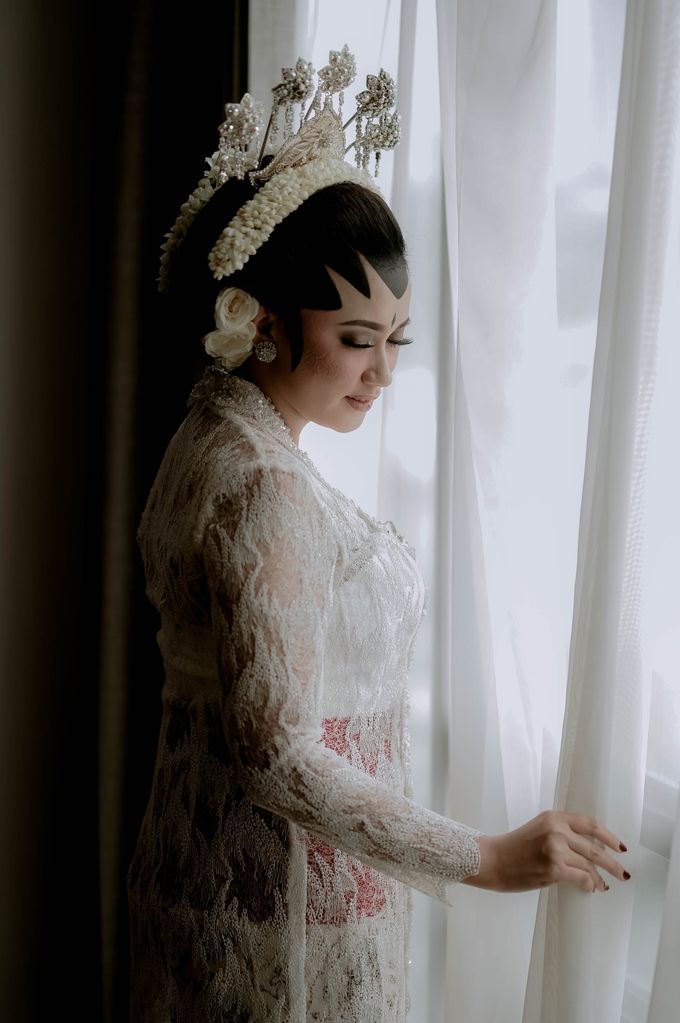 Devita & Ivan Wedding by Akuwedding - 001