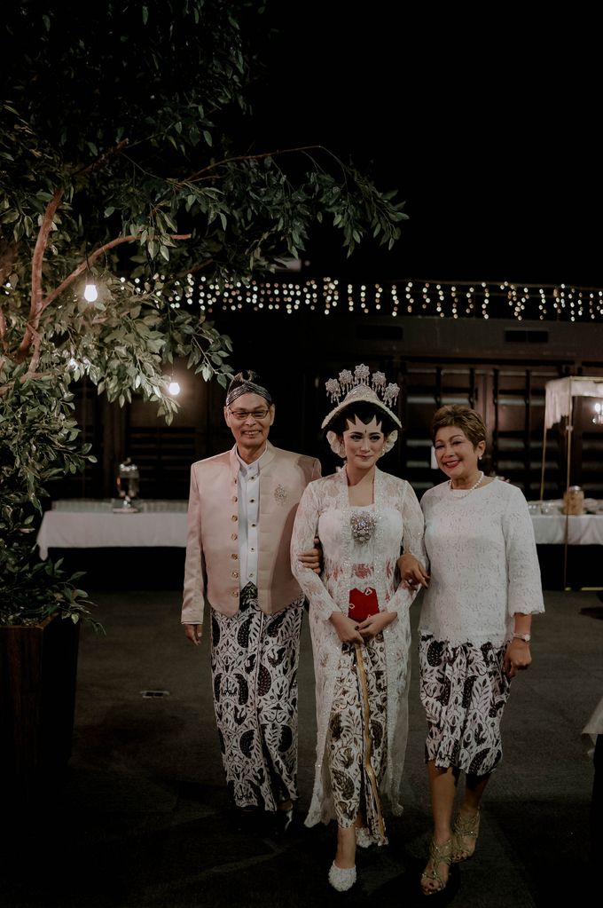 Devita & Ivan Wedding by Casablanca Design - 010 Devita & Ivan Wedding by Casablanca Design - 010