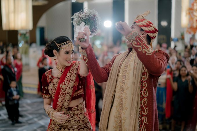Compilation of Hand-Bouquet Toss Event by Menara Mandiri by IKK Wedding (ex. Plaza Bapindo) - 002 Compilation of Hand-Bouquet Toss Event by Menara Mandiri by IKK Wedding (ex. Plaza Bapindo) - 002