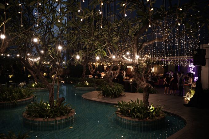 Kevin & Felicia Wedding At Summer Pool Swissotel by Fiori.Co - 010 Kevin & Felicia Wedding At Summer Pool Swissotel by Fiori.Co - 010