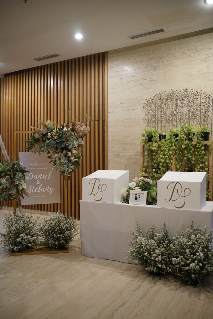 Daniel & Stefanny Wedding At Soll Marina by Soll Marina Hotel Serpong - 003 Daniel & Stefanny Wedding At Soll Marina by Soll Marina Hotel Serpong - 003