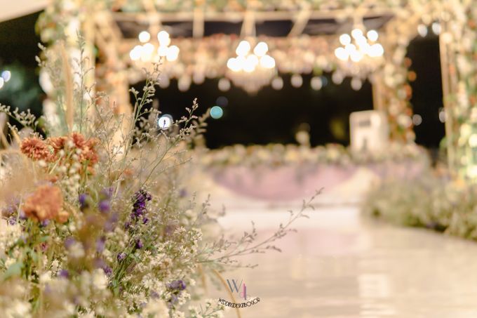From the Wedding of Sadeya & Aldo at Private Villa by Wedding Design Bogor - 031 From the Wedding of Sadeya & Aldo at Private Villa by Wedding Design Bogor - 031