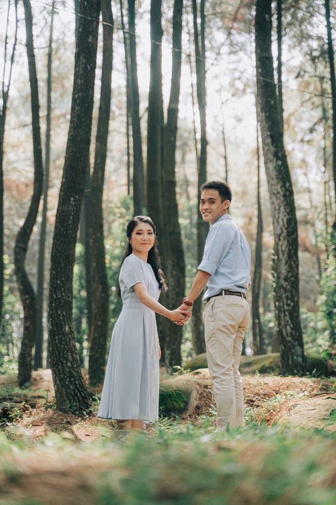 Kaleb & Eunike Pre-Wedding Photoshoot by Dustin Hendarlim - 008