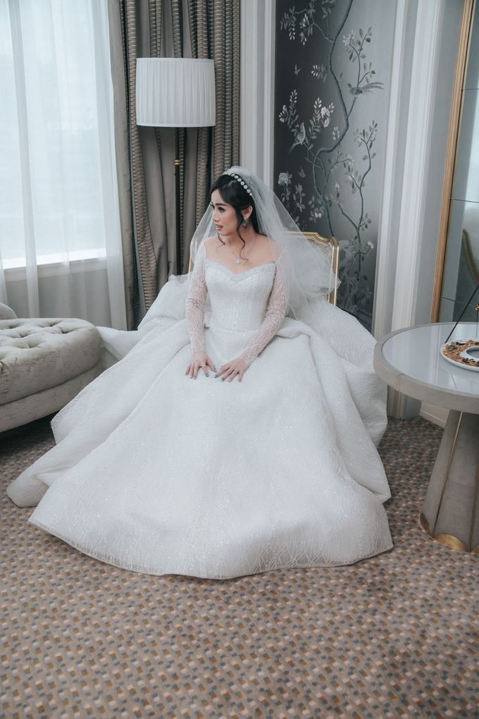 Evelyn & Jossy Wedding Preparation at Four Season Hotel by GoFotoVideo - 034 Evelyn & Jossy Wedding Preparation at Four Season Hotel by GoFotoVideo - 034