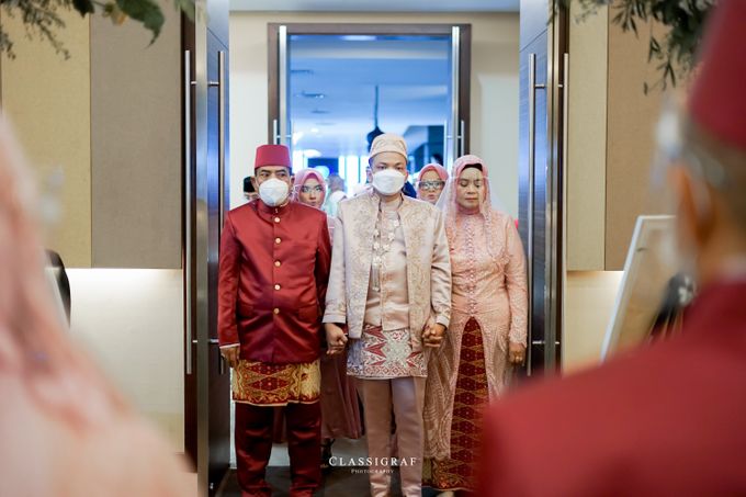 The Wedding of Nurul & Qodri at Horison Hotel by Decor Everywhere - 011