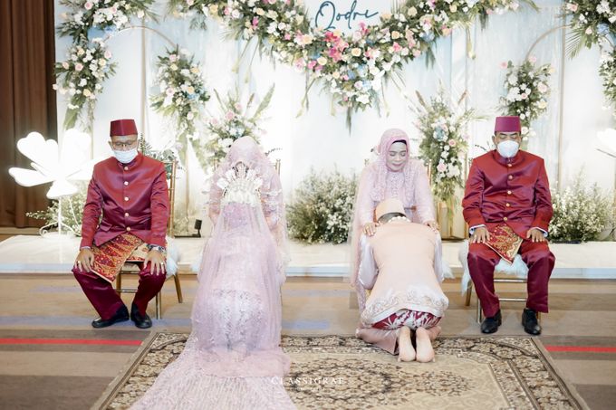 The Wedding of Nurul & Qodri at Horison Hotel by Decor Everywhere - 039