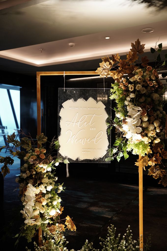 Adit & Wiwid Wedding At JHL Solitaire Serpong by Fiori.Co - 008 Adit & Wiwid Wedding At JHL Solitaire Serpong by Fiori.Co - 008