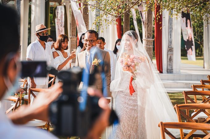 Daniel & Melody | Wonderland Uluwatu by Lona Makeup - 001 Daniel & Melody | Wonderland Uluwatu by Lona Makeup - 001