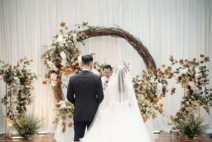 Adit & Wiwid Wedding At JHL Solitaire Serpong by Fiori.Co - 017 Adit & Wiwid Wedding At JHL Solitaire Serpong by Fiori.Co - 017