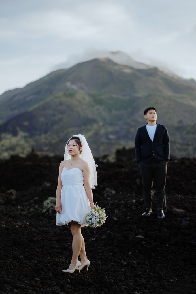Prewedding of Hengky & Iris at Mount Batur Bali by Warna Project - 004