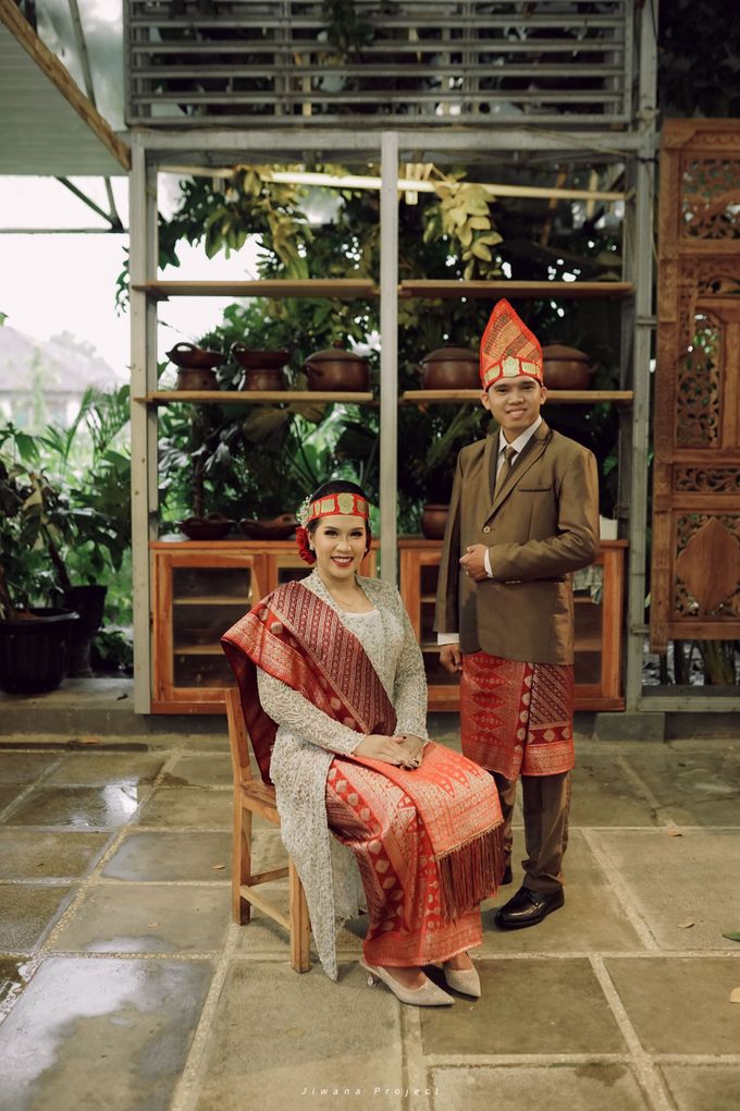 Chonnie & Asep's Intimate Garden Wedding by Pandora Wedding Planner - 018