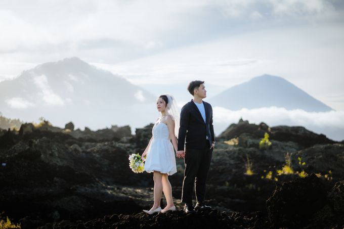 Prewedding of Hengky & Iris at Mount Batur Bali by Warna Project - 016