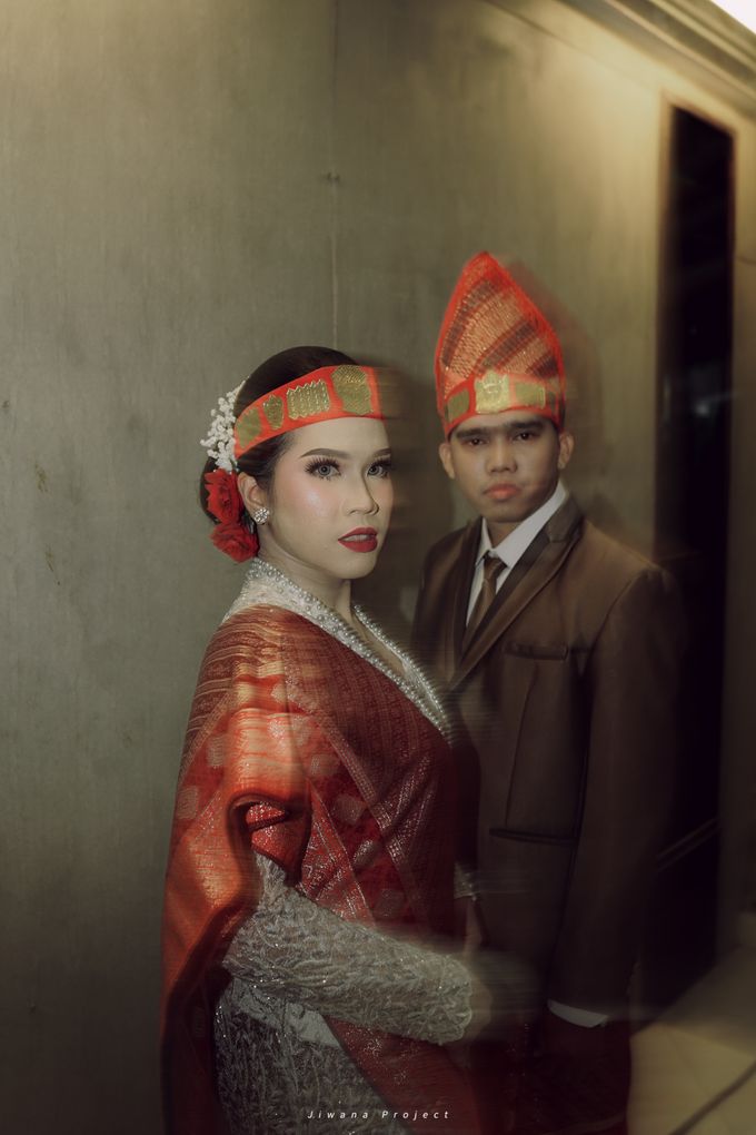 Chonnie & Asep's Intimate Garden Wedding by Pandora Wedding Planner - 006