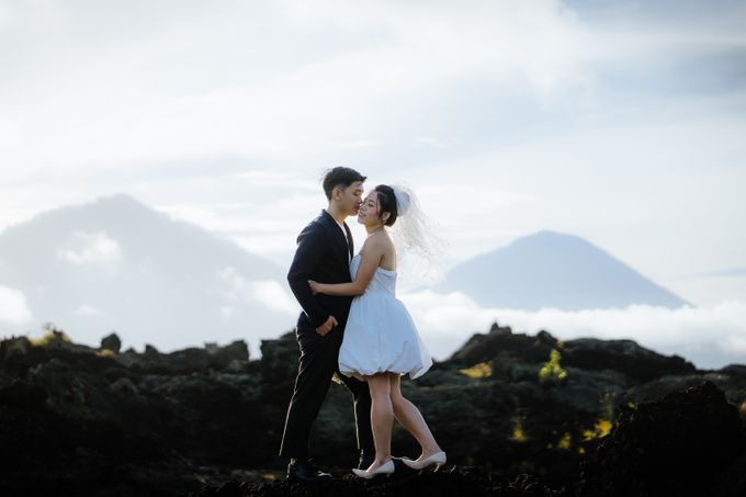 Prewedding of Hengky & Iris at Mount Batur Bali by Warna Project - 018