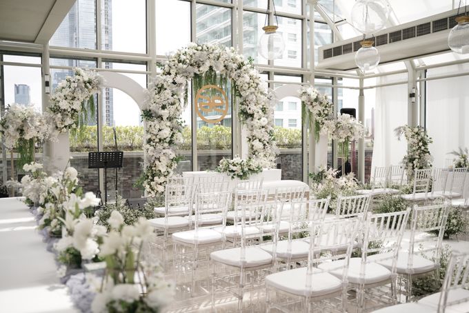 Anthony & Erna Wedding At Penthouse Hyatt by Fiori.Co - 014