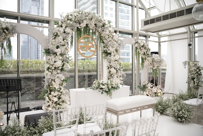 Anthony & Erna Wedding At Penthouse Hyatt by Fiori.Co - 003