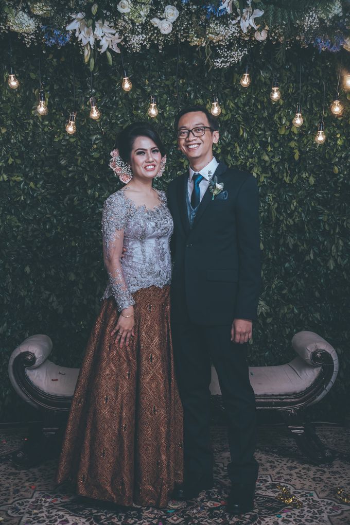 Resepsi Pernikahan Satria & Putri at Hotel Atlet Century by GoFotoVideo - 030 Resepsi Pernikahan Satria & Putri at Hotel Atlet Century by GoFotoVideo - 030