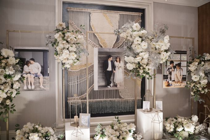Anthony & Erna Wedding At Penthouse Hyatt by Fiori.Co - 008