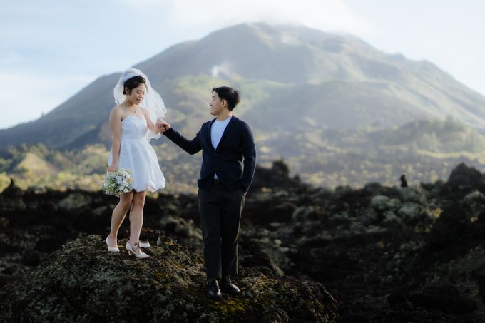 Prewedding of Hengky & Iris at Mount Batur Bali by Warna Project - 020