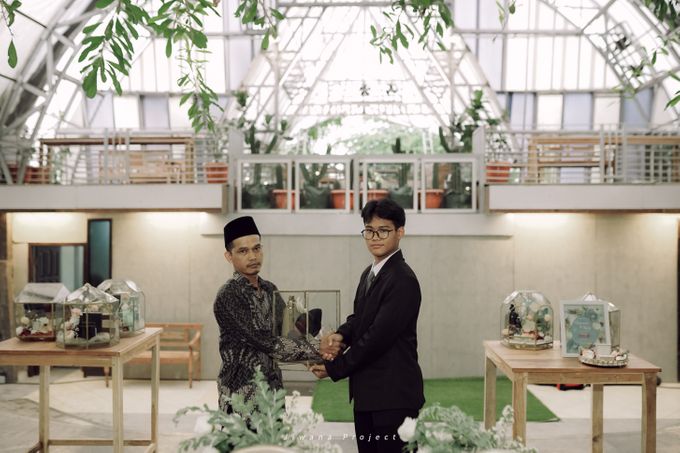 Chonnie & Asep's Intimate Garden Wedding by Pandora Wedding Planner - 007