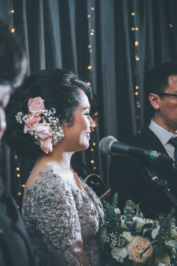 Resepsi Pernikahan Satria & Putri at Hotel Atlet Century by GoFotoVideo - 011 Resepsi Pernikahan Satria & Putri at Hotel Atlet Century by GoFotoVideo - 011