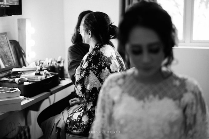 A Heartwarming Wedding of Dysa & Adly by Jejakurcaci - 011 A Heartwarming Wedding of Dysa & Adly by Jejakurcaci - 011