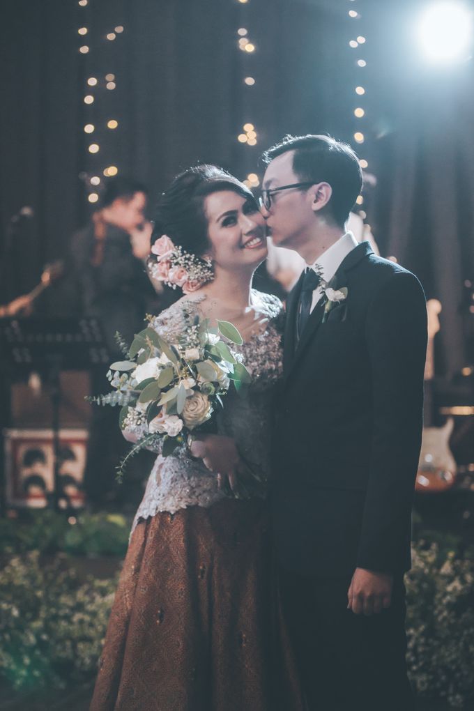 Resepsi Pernikahan Satria & Putri at Hotel Atlet Century by GoFotoVideo - 009 Resepsi Pernikahan Satria & Putri at Hotel Atlet Century by GoFotoVideo - 009