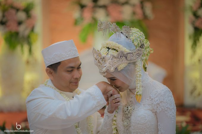 From wedding day Ginanjar and Irnameillasari by Bocahirenk Studio - 008