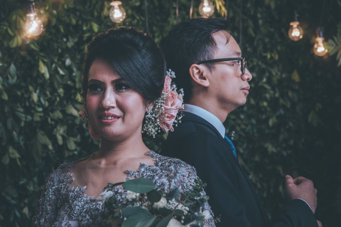 Resepsi Pernikahan Satria & Putri at Hotel Atlet Century by GoFotoVideo - 040 Resepsi Pernikahan Satria & Putri at Hotel Atlet Century by GoFotoVideo - 040