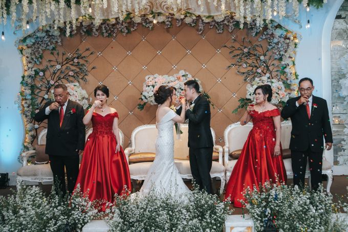 Resepsi dan Pemberkatan Irene & Adit at Central Resto by GoFotoVideo - 040 Resepsi dan Pemberkatan Irene & Adit at Central Resto by GoFotoVideo - 040