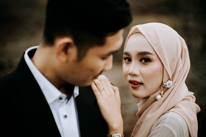 Prewedding outdoor session Bagus and Ayi by Alethaproject - 002 Prewedding outdoor session Bagus and Ayi by Alethaproject - 002