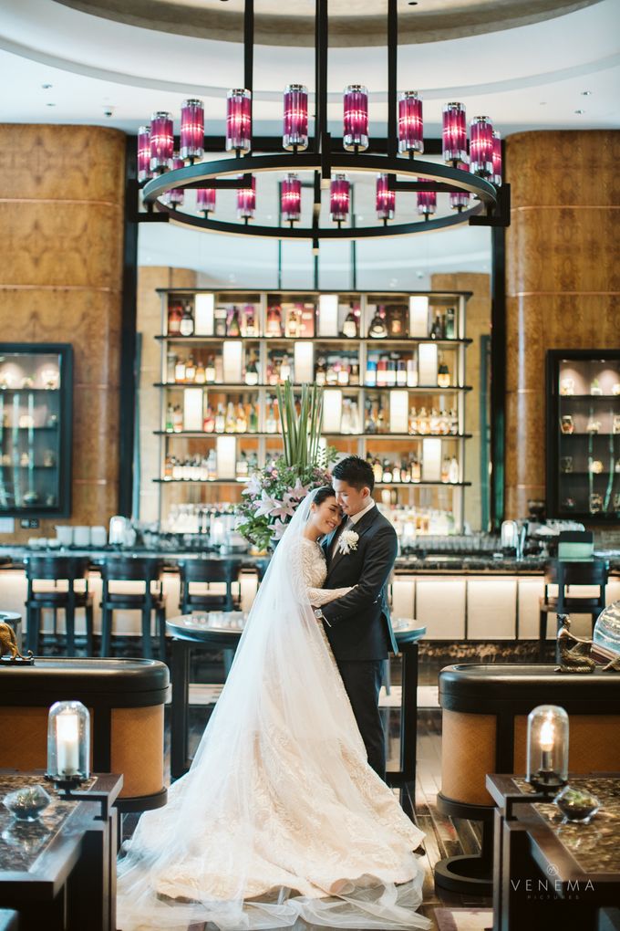 Clean and Elegant Wedding at Ayana MidPlaza by Priscilla Myrna - 002 Clean and Elegant Wedding at Ayana MidPlaza by Priscilla Myrna - 002