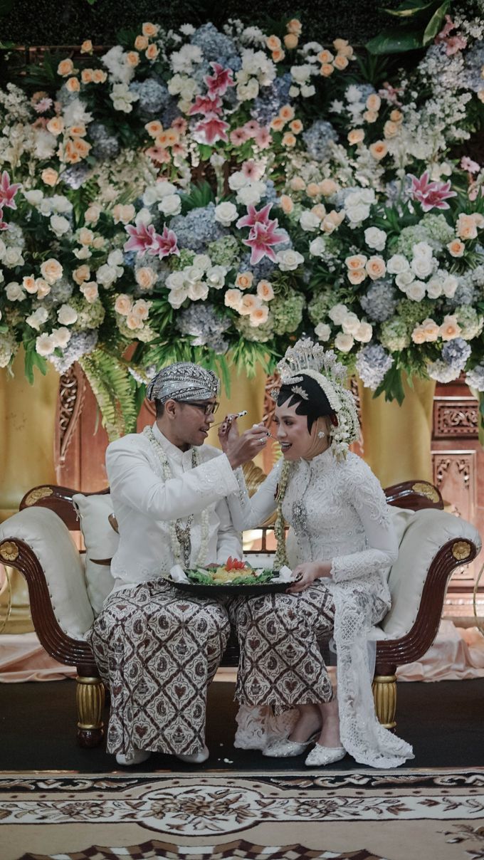 Saskia & Pungki by Dwi Tunggal Citra Catering - 026 Saskia & Pungki by Dwi Tunggal Citra Catering - 026