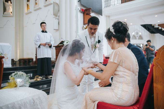 Pemberkatan Oswald & Angel at Gereja Santo Laurensius by GoFotoVideo - 027 Pemberkatan Oswald & Angel at Gereja Santo Laurensius by GoFotoVideo - 027