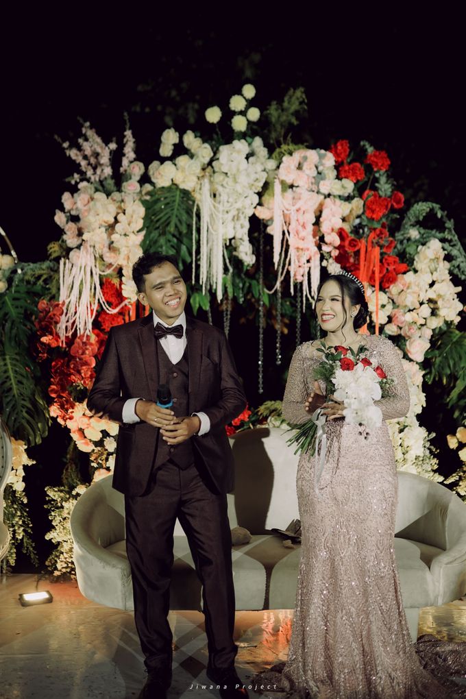 Chonnie & Asep's Intimate Garden Wedding by Pandora Wedding Planner - 027