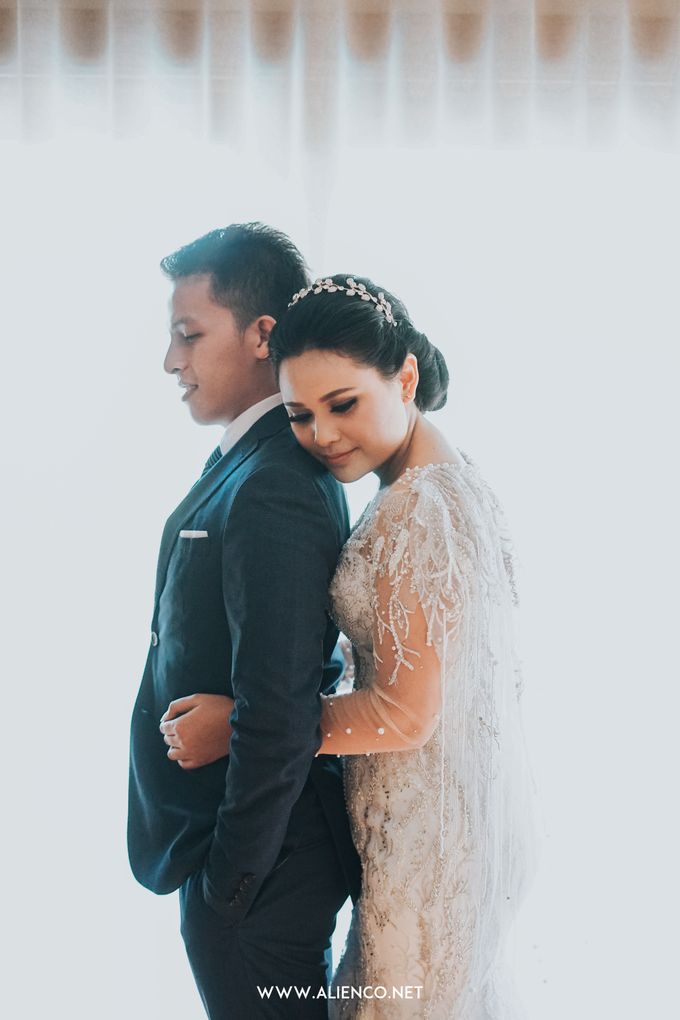 Bali Wedding Ellyana & Wahyu by alienco photography - 006