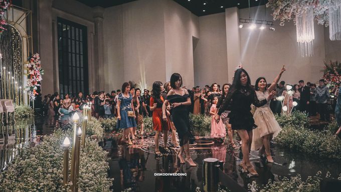 Sampoerna Strategic | Ferdi & Ellen by diskodiwedding - 014 Sampoerna Strategic | Ferdi & Ellen by diskodiwedding - 014