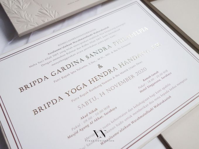 Sandra And Yoga by Vinas Invitation - 004