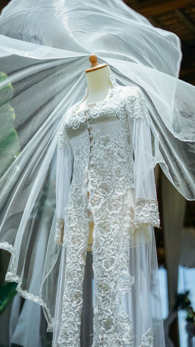 The Wedding Dita & Krisna by OkkyantamaPhoto - 003 The Wedding Dita & Krisna by OkkyantamaPhoto - 003