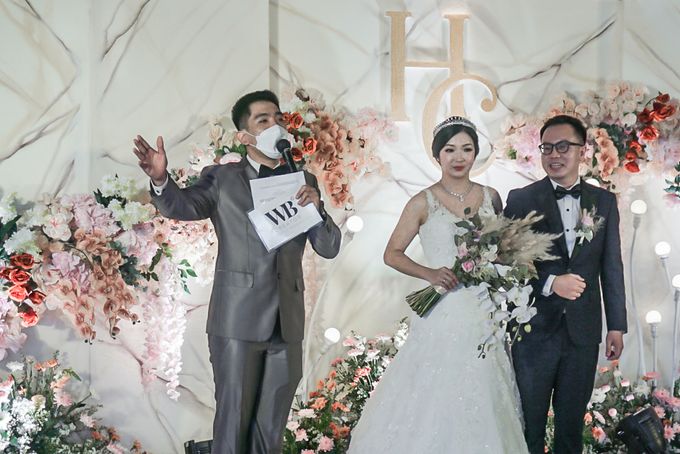 Wedding Of HENDRA & CHRISTIN by Vasa Hotel Surabaya - 008 Wedding Of HENDRA & CHRISTIN by Vasa Hotel Surabaya - 008