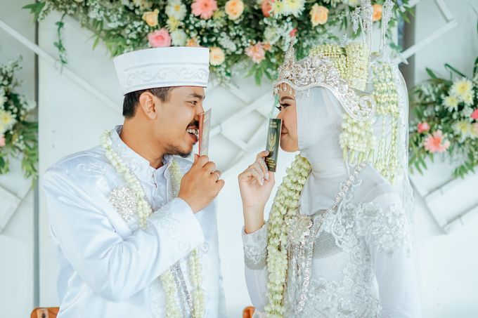 The Wedding Dita & Krisna by OkkyantamaPhoto - 014 The Wedding Dita & Krisna by OkkyantamaPhoto - 014
